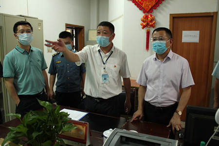 市局檢查北站2(滕艷君)_副本.jpg 市局檢查北站2(滕艷君)_副本.jpg